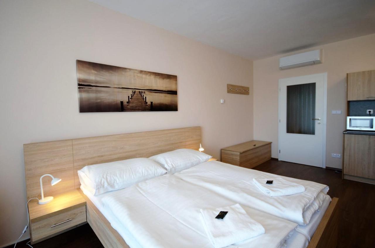 Apartmány Viva Třeboň Esterno foto